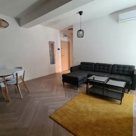 Apartament 2 Paunoiuionutemil